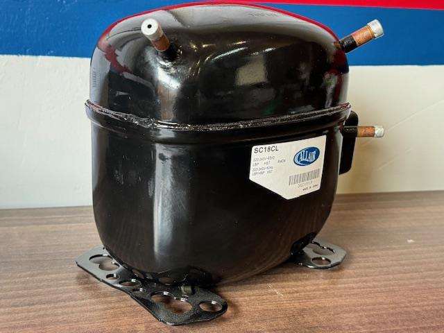 Commercial Compressor R404/R22 1/2HP - Image 2