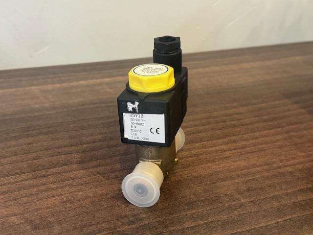 Solenoid Valve with Coil 3/8 flare - Image 3