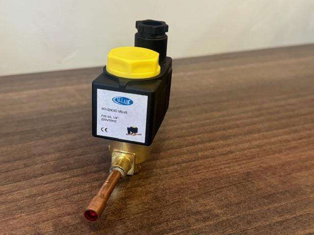 Solenoid Valve with Coil 1/2 Sweat - Image 4