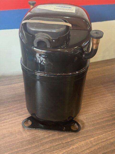 Commercial Compressor R134A 1 HP 220v - Image 3