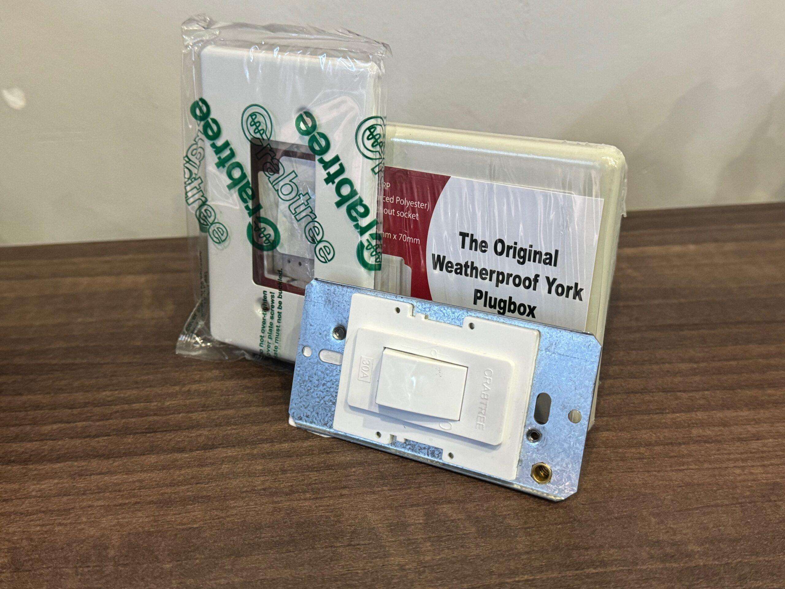 30A Isolater with weatherproof box - Image 3