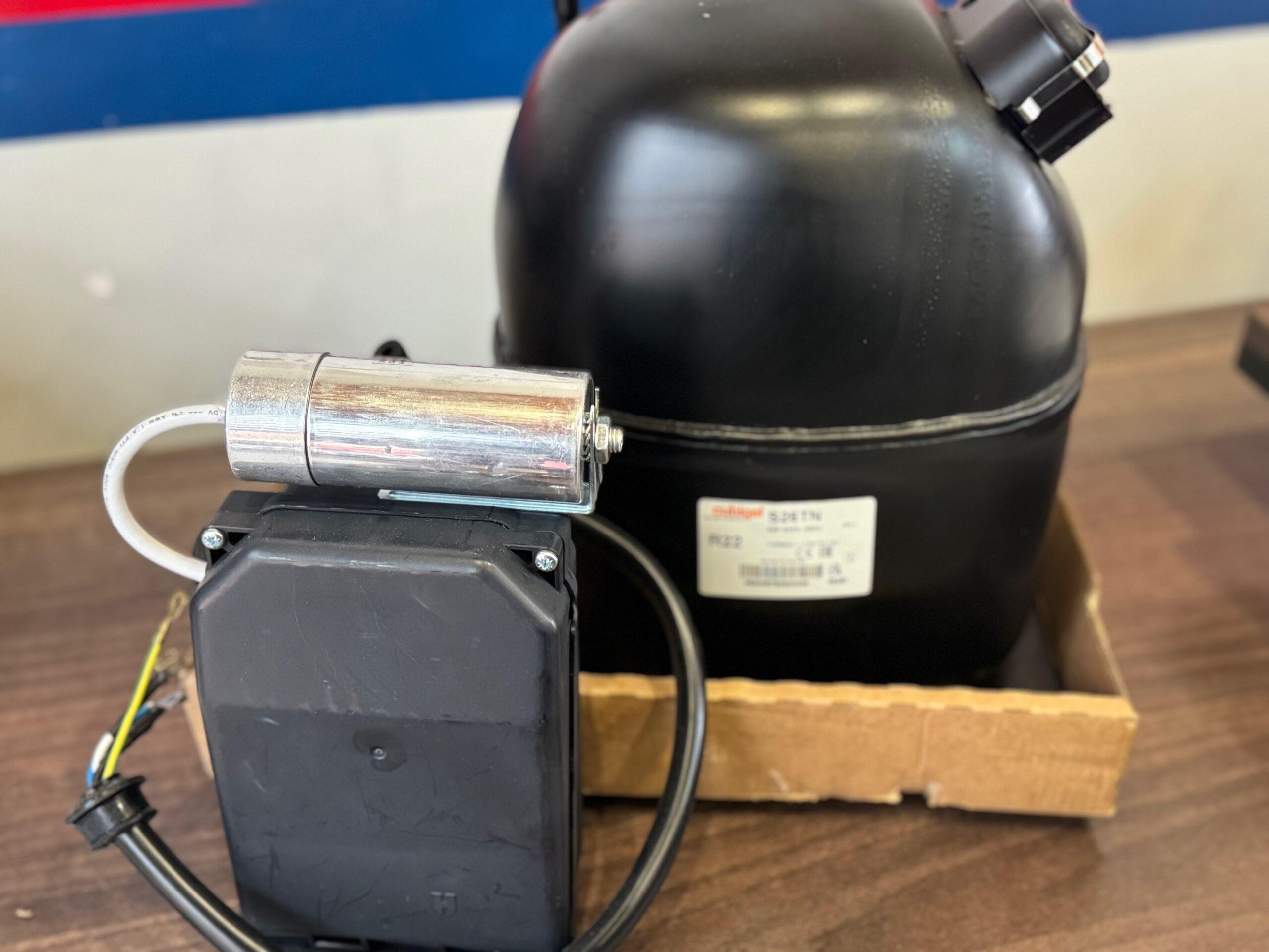 Commercial Compressor R22 1HP