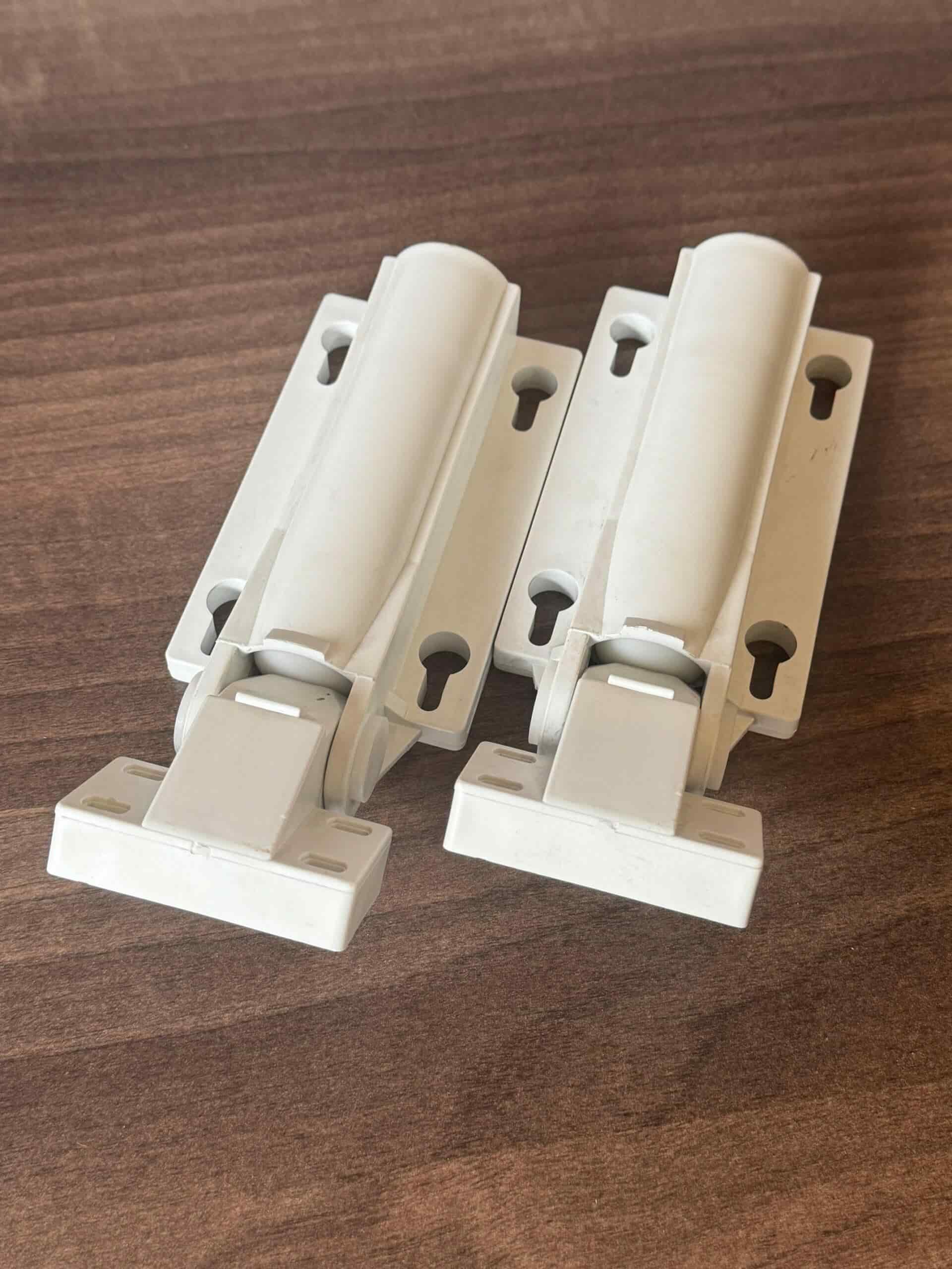 Spring Loaded Chest Freezer Hinge Set - Image 2