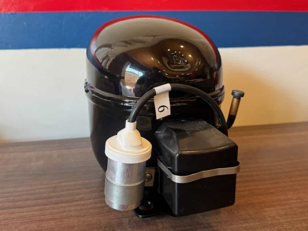 Commercial Compressor R134a 3/8HP - Image 4