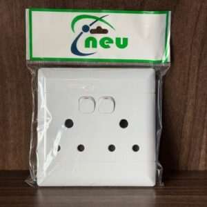 NEU 4x4 white double plug