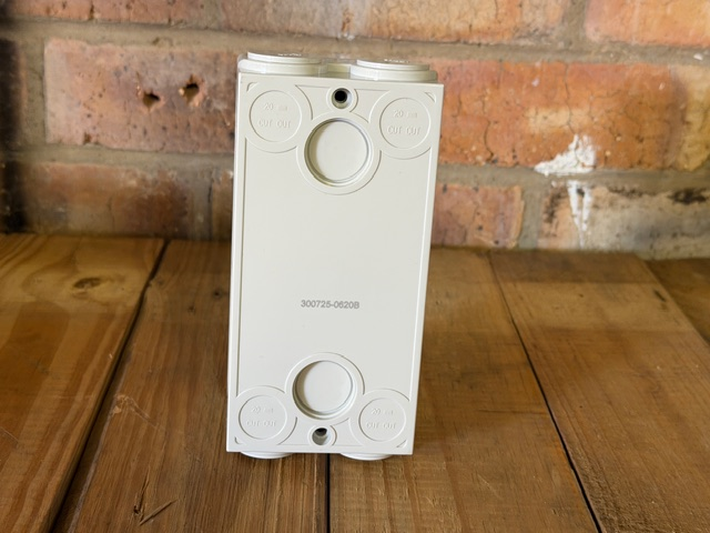 35A 4P SURFACE isolator - Image 3