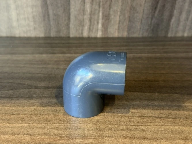 PVC 32 mm grey elbow - Image 3